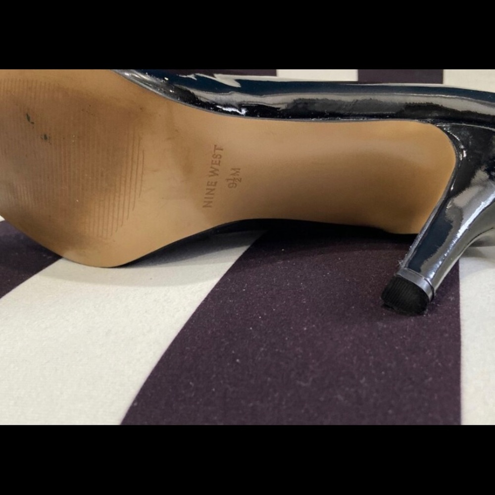 Nine West Roundtoe Pumps - Picture 4 of 4